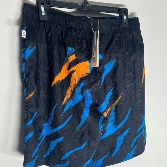 New Adidas Men's TRVL
Print Shorts in Black at Nordstrom, Size Medium - Picture 13 of 14